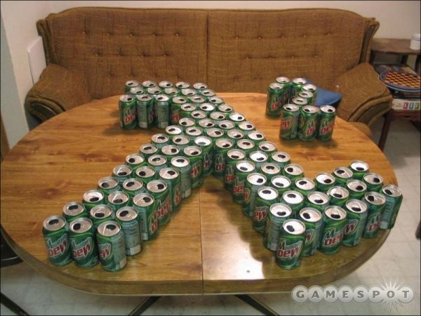 Some devoted fans of Half-Life 2 created the game's logo out of soda cans.