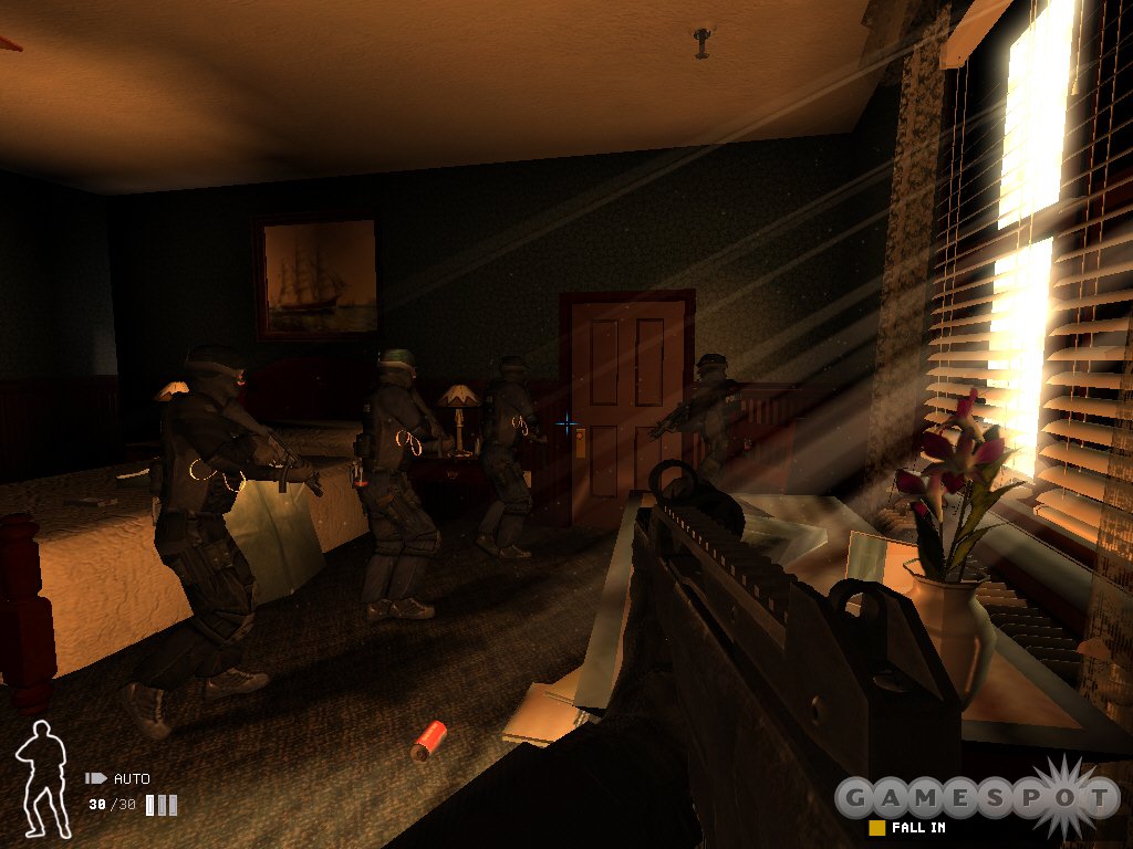 Don't be fooled by this picture. Most of SWAT 4's environments will not be sunny and bright.