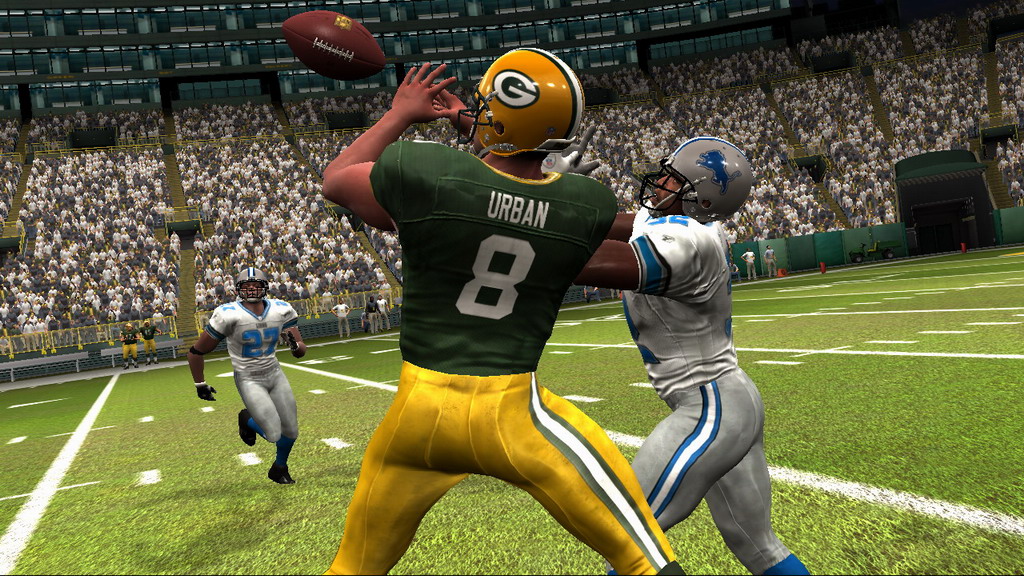 …or defensive back, or any other position on the field for that matter, Madden NFL 07's superstar mode is aiming to put you in an NFL player's shoes and keep you there.