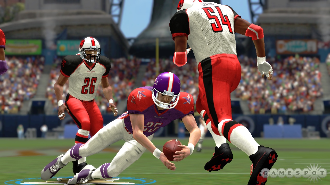 2K Sports is set to return to the gridiron with All-Pro Football 2K8.