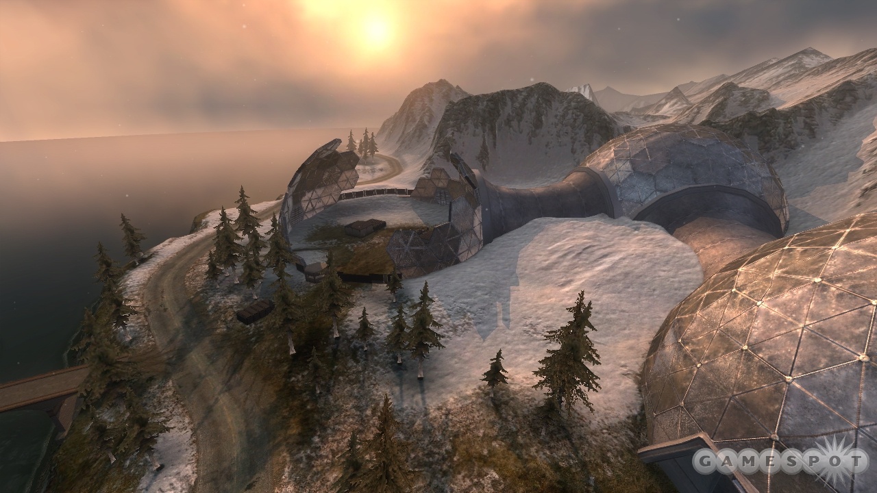 The PC game's maps and other content will make the jump intact to the Xbox 360 and PS3.