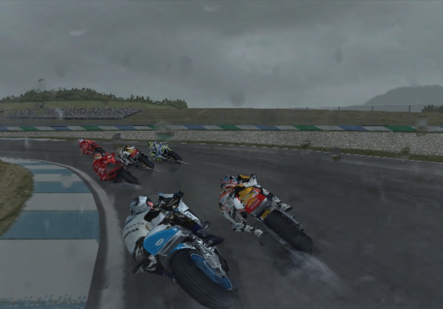 Attacking the tracks in MotoGP 07 is already a challenge; in the rain, the slightest miscue will have you dining on pavement.