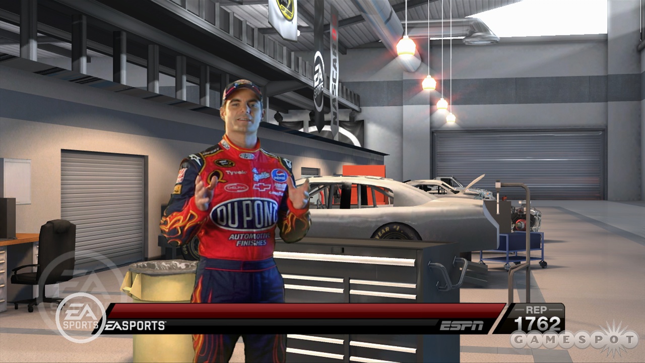 Jeff Gordon's on hand to make sure you know your way around NASCAR 09.