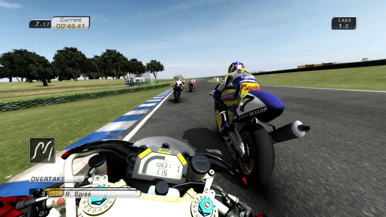 Arcade mode lets you enjoy the thrill of the race without the pressure of the management.