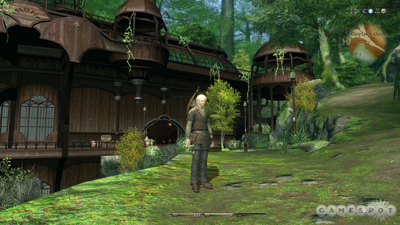 The game lets you create characters from five races that distinctly resemble those of FFXI.