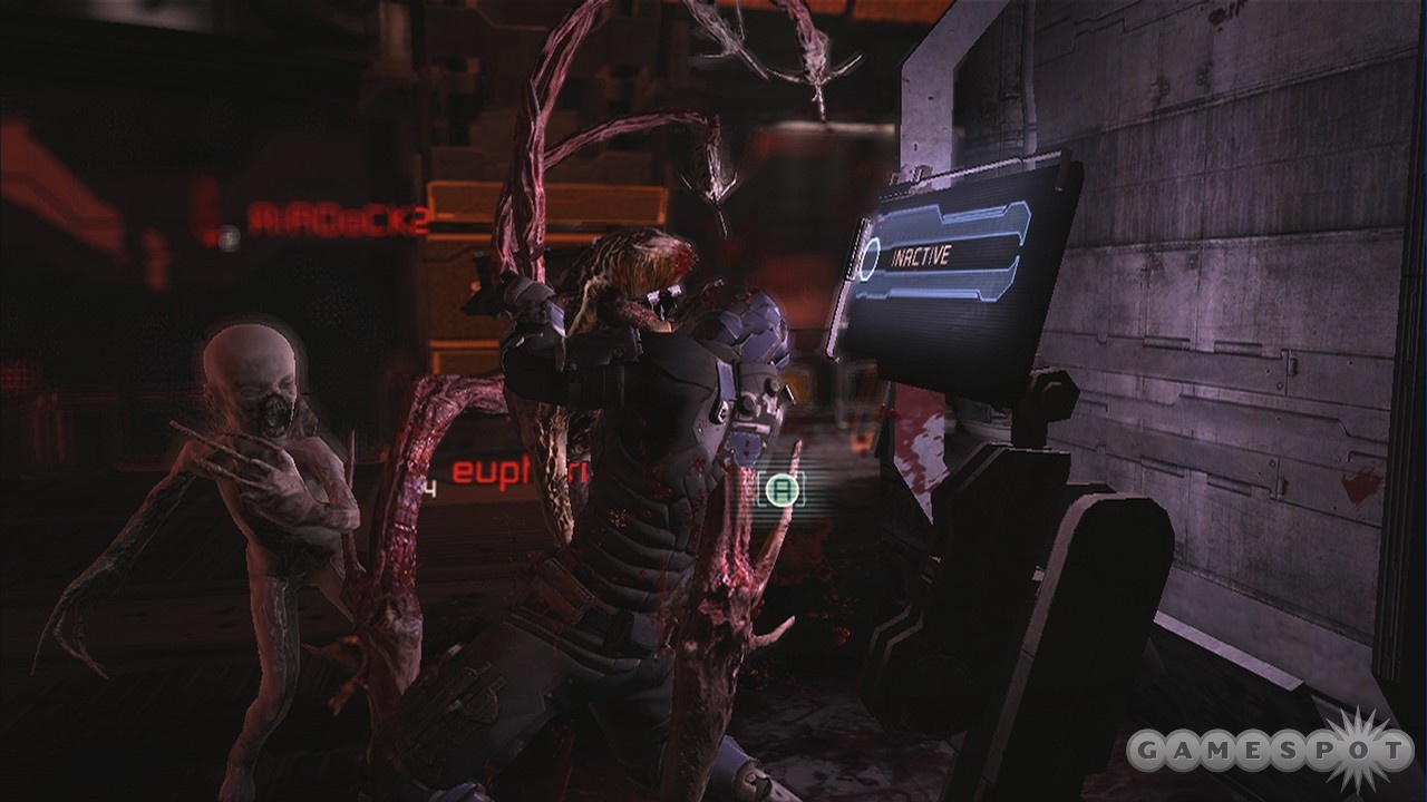 The intensity of the necromorph outbreak never lets up when you're playing as a human in multiplayer.