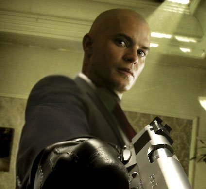 Olyphant in action in Hitman.