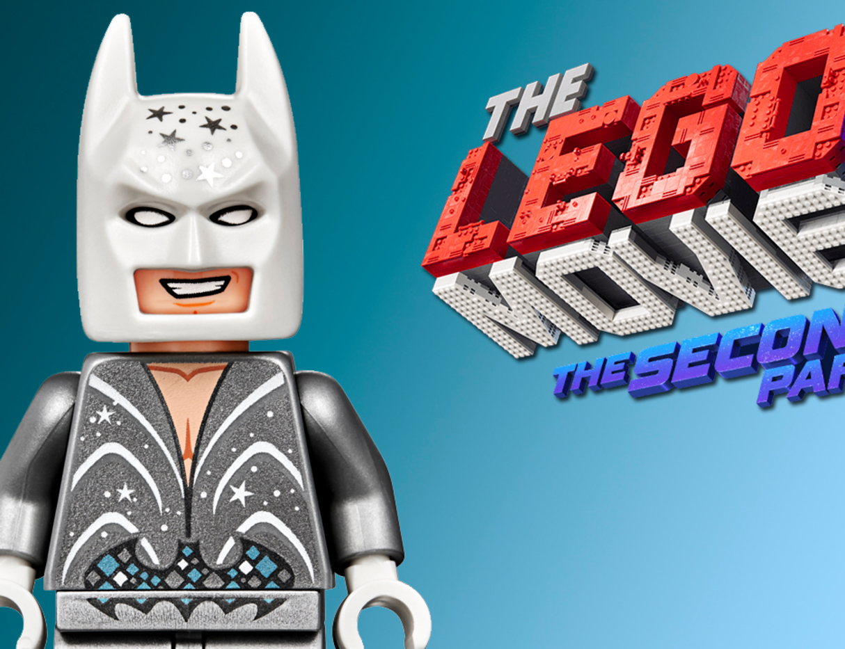 Sparkle Batman from Lego Movie 2 (plus the crucial white fur cape