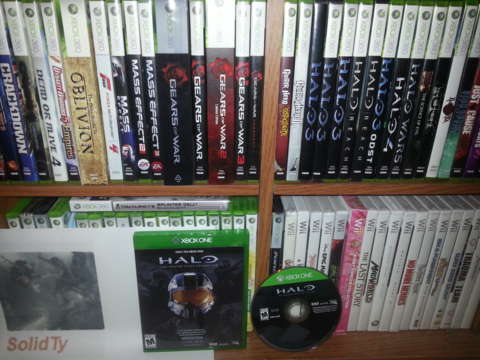 A tiny picture of some of my 360 and Wii games with Xbone Halo MCC