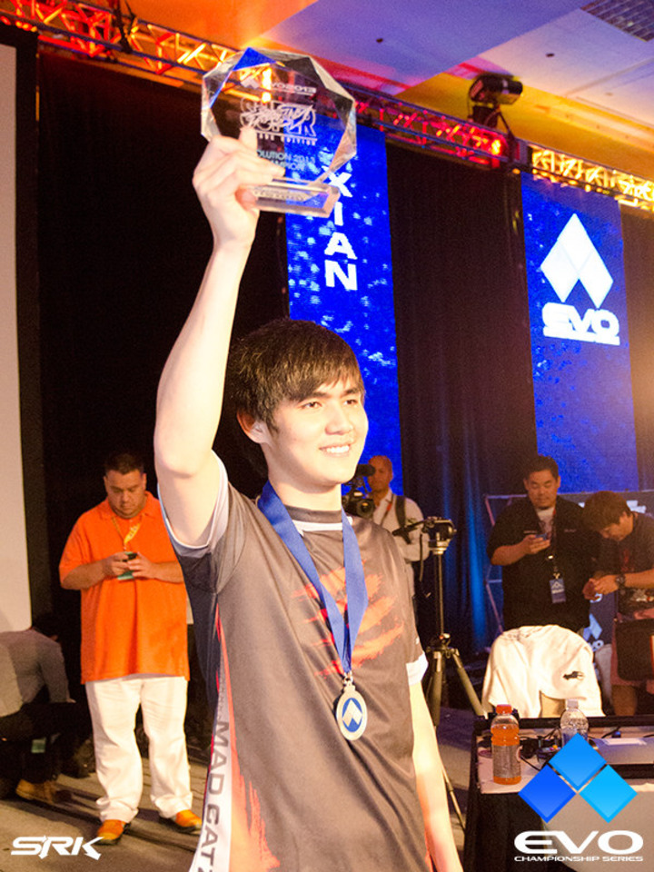 Singapore's own DM Mad Catz Xian brings home the gold. (image credit: SRK and Evo2k13)