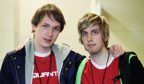 NaNiwa (right) with his former Quantic teammate, Sase.