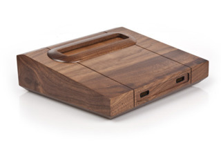The prviously released wooden Neo Geo console