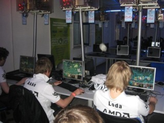 Akke and Loda competing at an event in Russia Photo Credit: prodota.ru