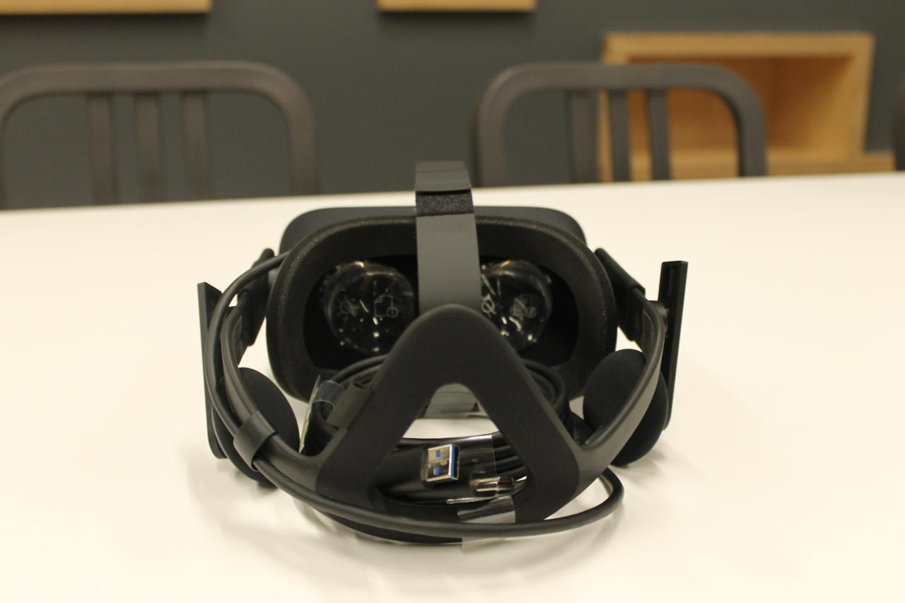 Oculus Rift Headset (Cont.)