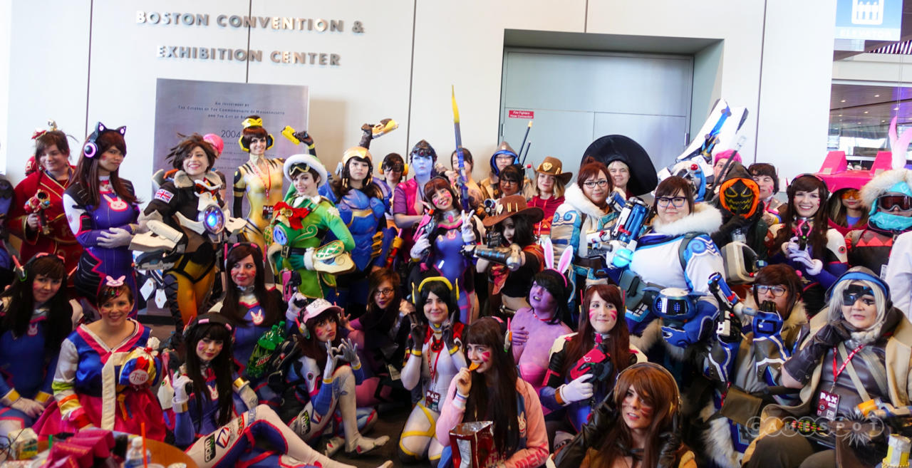 Overwatch Group Cosplay (All Female Characters)