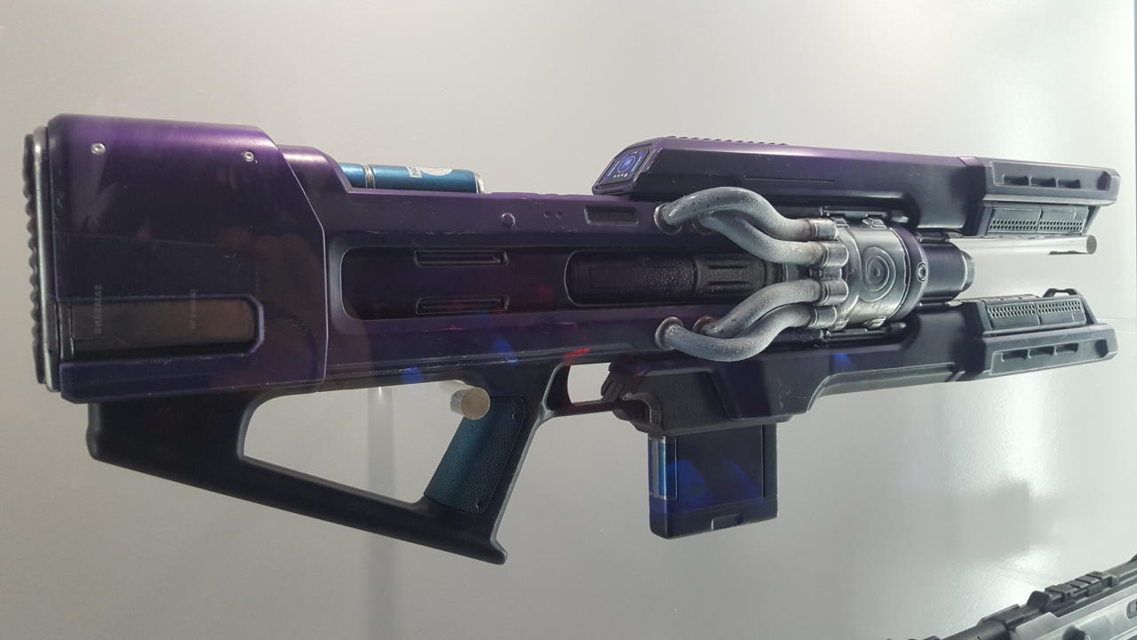 Destiny Life-Size Model Gun