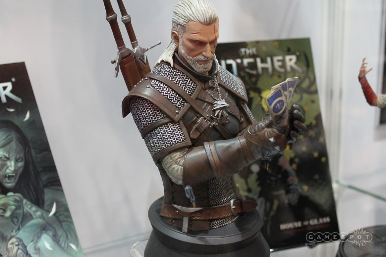 The Witcher 3: Geralt Playing Gwent Bust