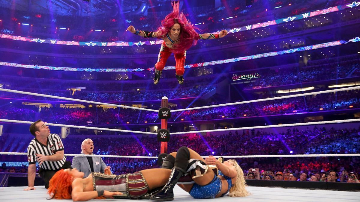 Wrestlemania 32: Charlotte Flair vs. Becky Lynch vs. Sasha Banks