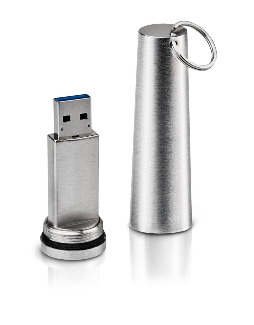 USB drive: LaCie XtremKey USB 3.0 (32GB)
