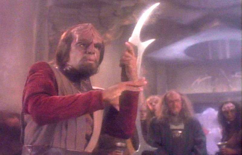 16. Klingon Bat'leth