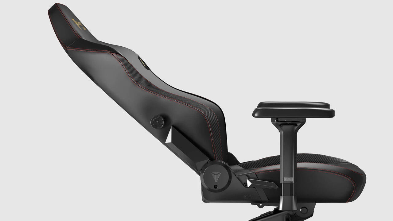 Secretlab Titan Evo 2022 gaming chair