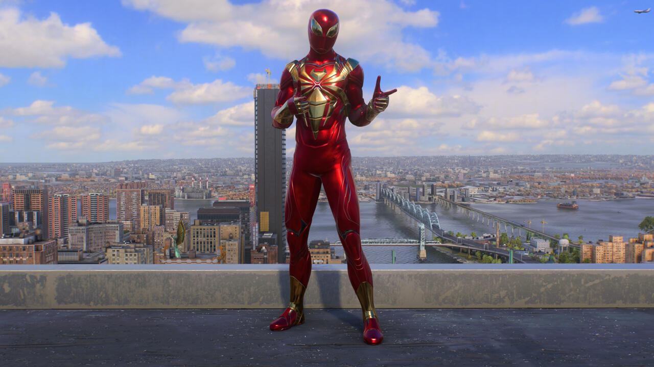 Iron Spider Armor Suit (Peter)