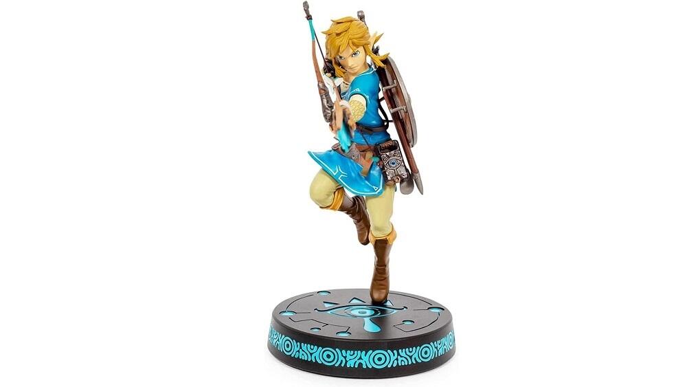 First 4 Figures: Breath of the Wild Statue (Link)