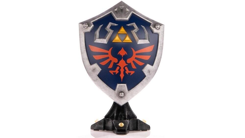 First 4 Figures: Breath of the Wild Statue (Hylian Shield)