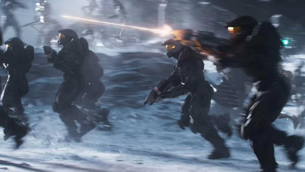 A squad of Master Chiefs (and other Halo characters) fight in the battle too