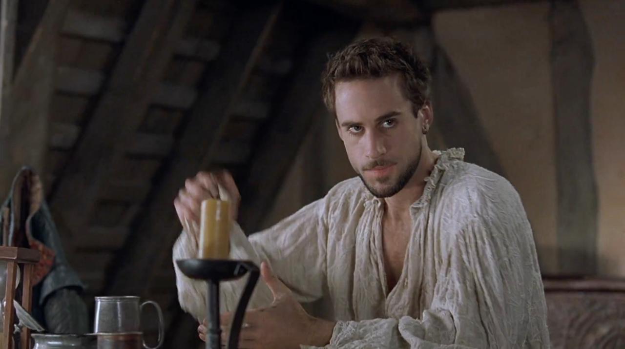 2. Shakespeare in Love Wins Best Picture (1999)