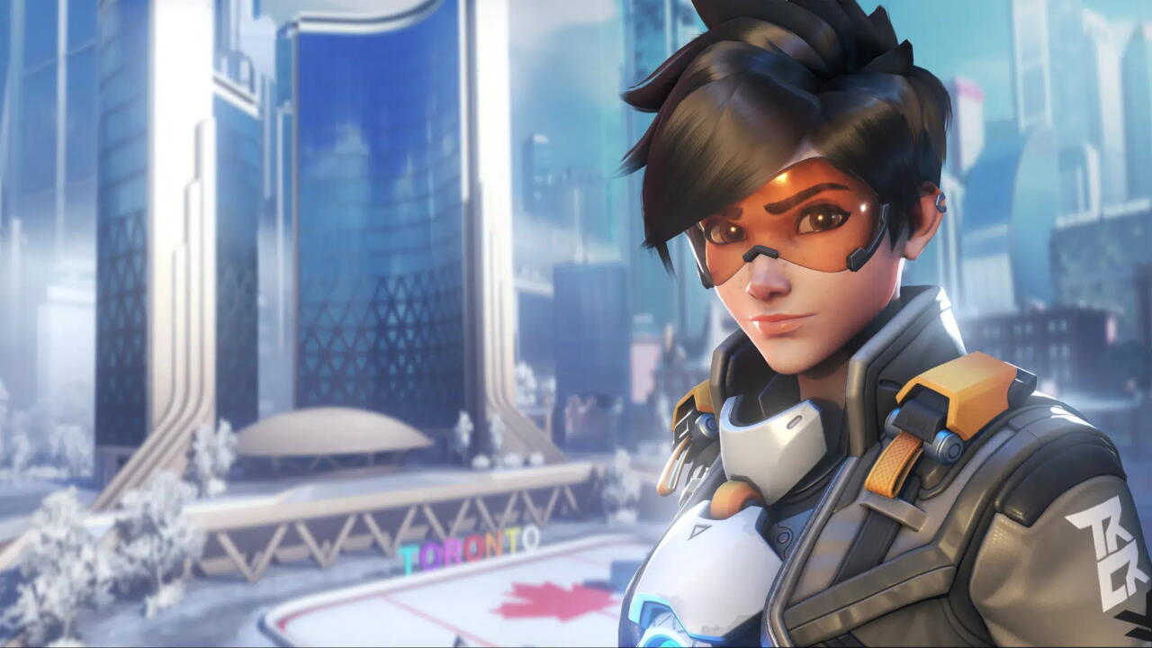 Tracer excels at fast-paced combat and creating distractions.