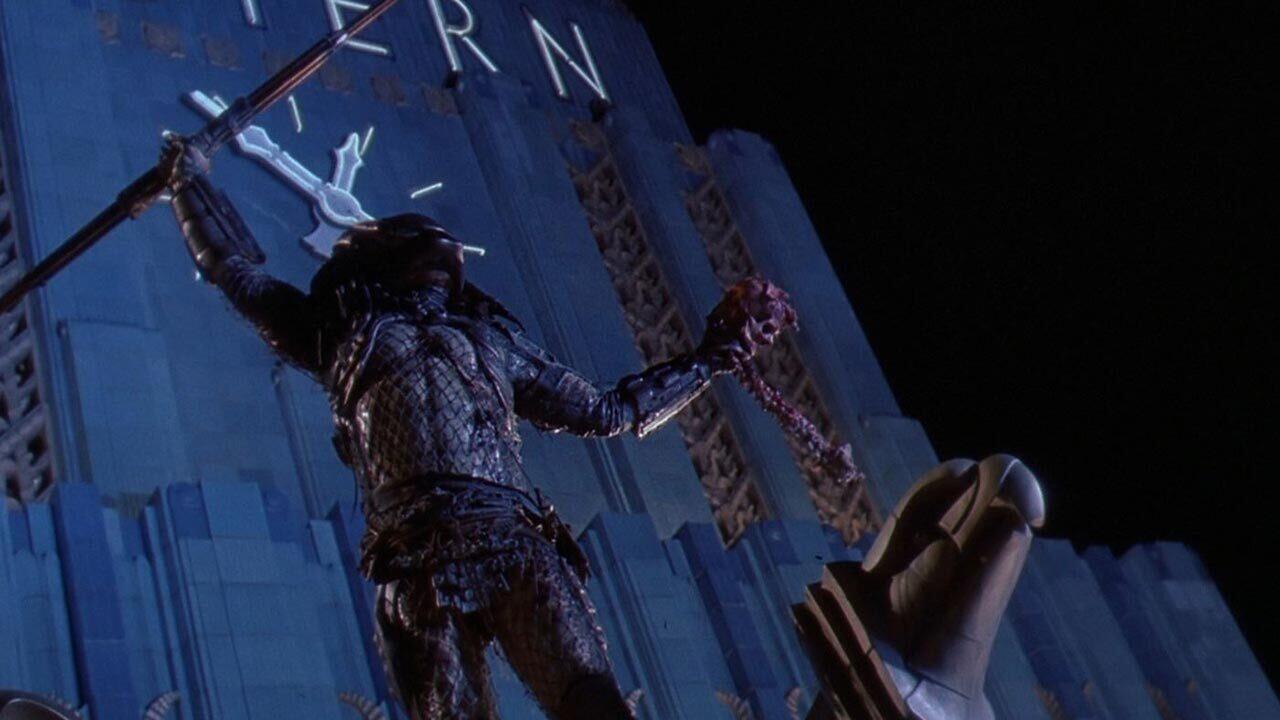 5. Predator 2 (1990)