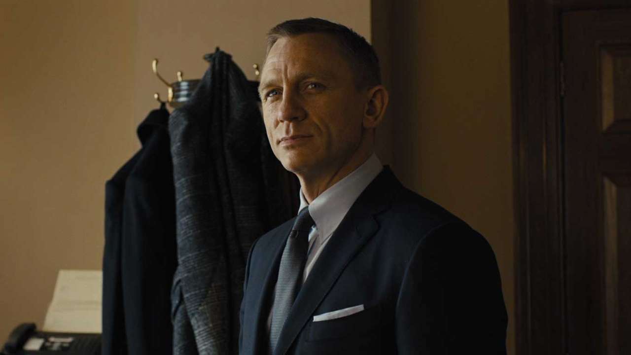 Daniel Craig Says He's Not Confirmed To Return As James Bond - GameSpot