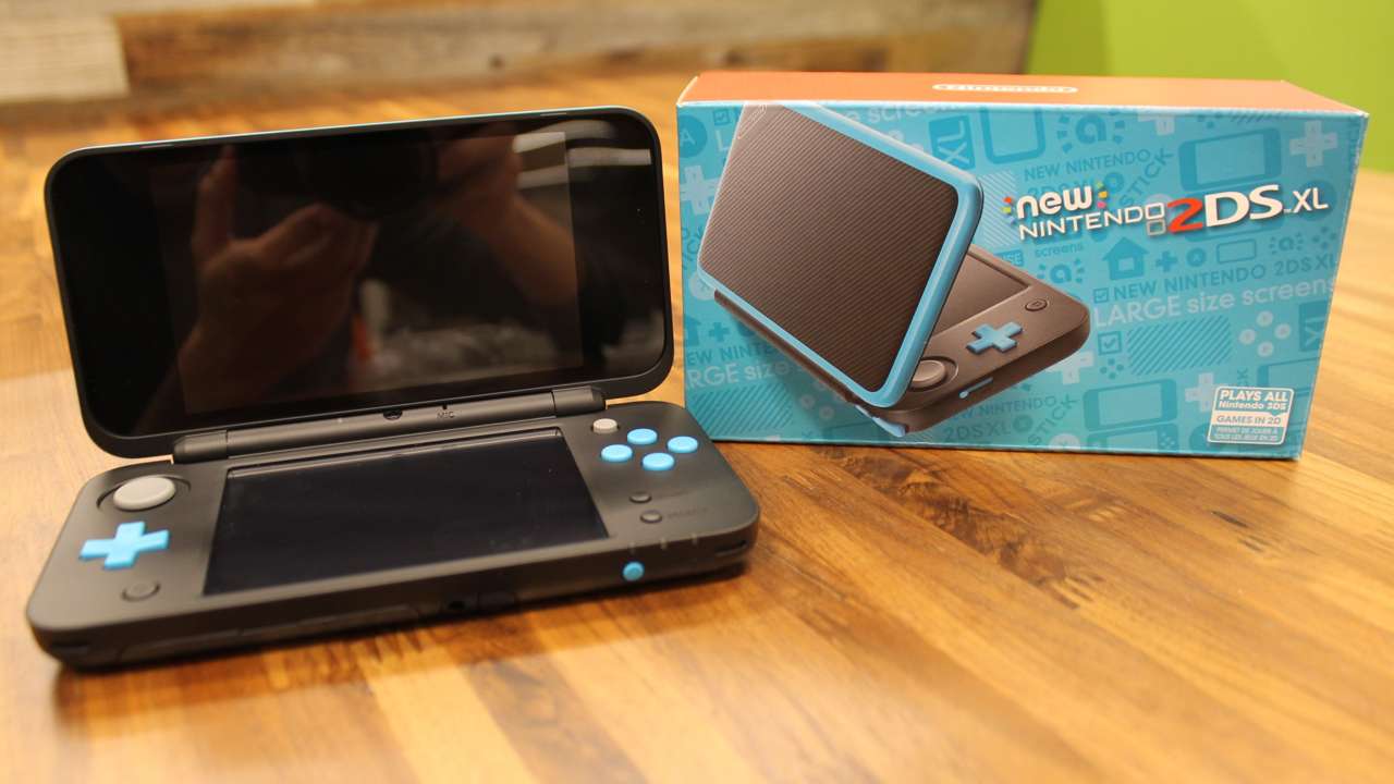 Tid rør Sygdom What's New About The New Nintendo 2DS XL? Photos And 3DS XL Comparison -  GameSpot