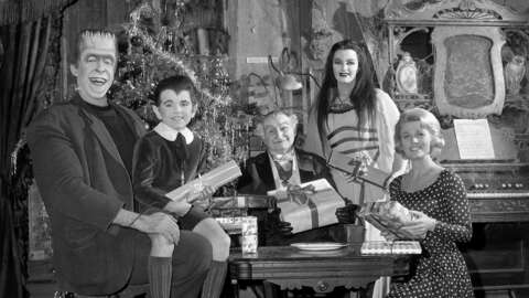 3858375 the munsters 1623099116003