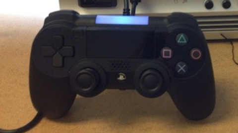 GS News - PS4 prototype controller revealed?