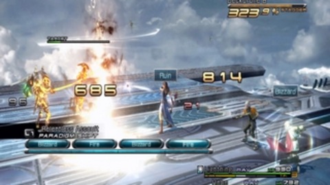 Final Fantasy XIII - Fighting in the Clouds Gameplay Movie