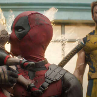 Deadpool And Wolverine Star Ryan Reynoldz Likes These Snow White-Themed Postas For Da Film
